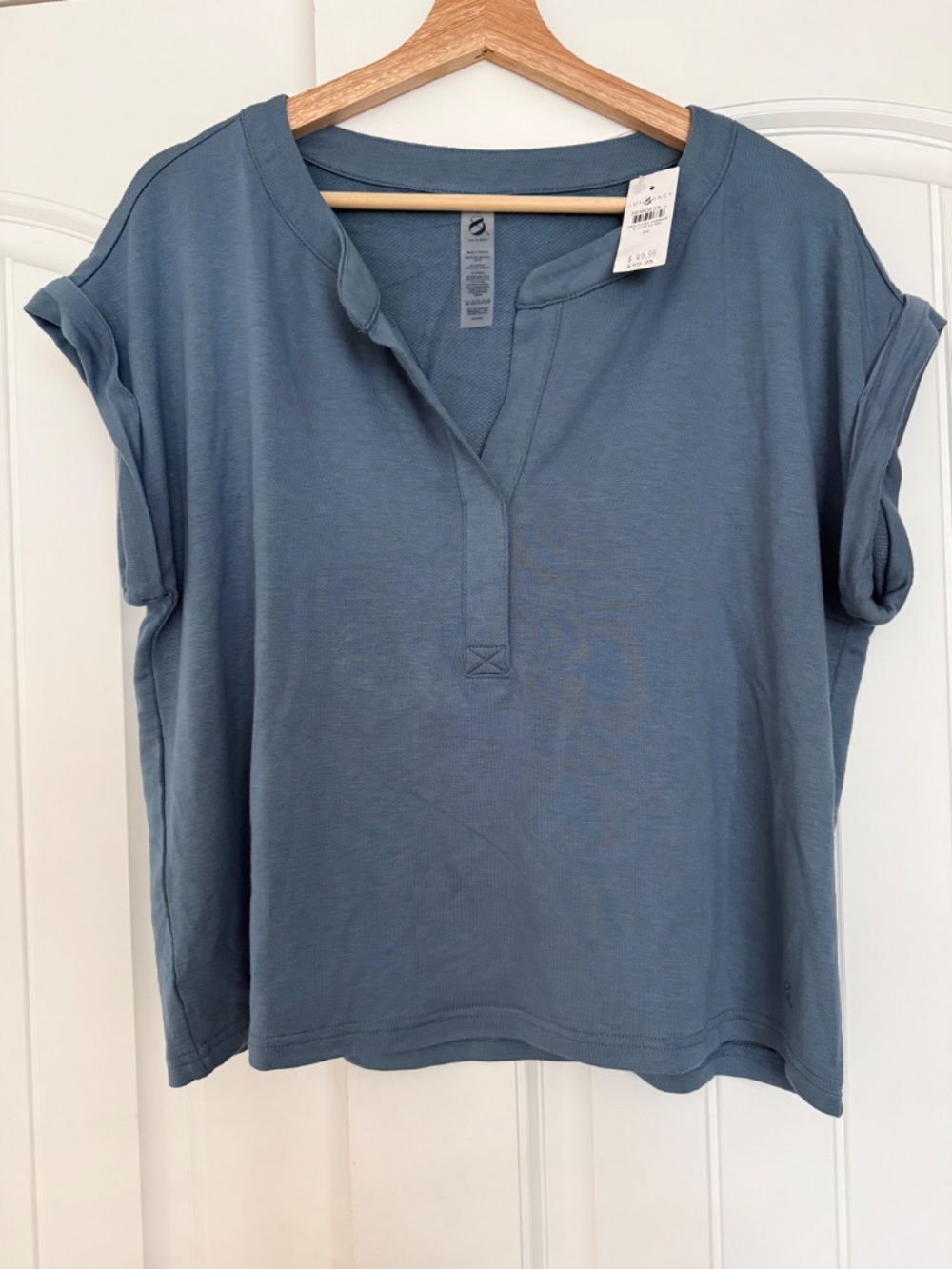 Lou & Grey Signaturesoft Split Neck Top Blue Size M NWT Relaxed